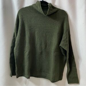 NWOT French Connection Mock Neck Pullover